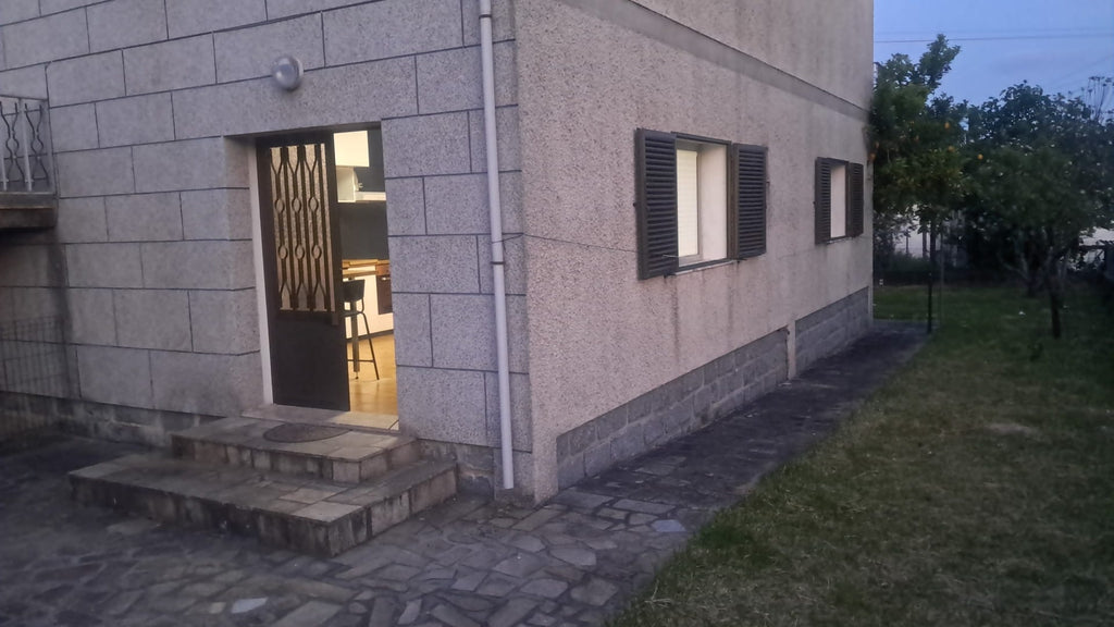 ARRENDADO - Moradia térrea para Arrendamento em Vila Verde